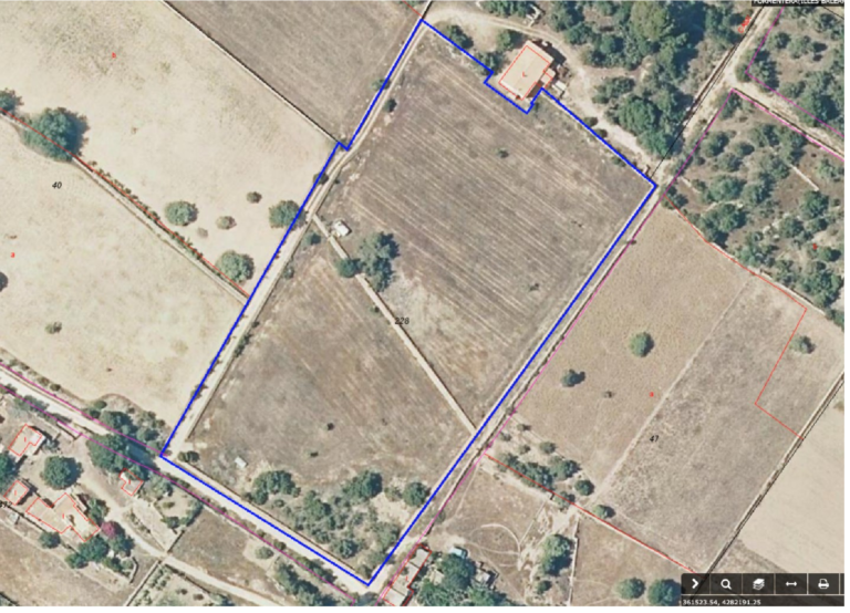 BOE-A-2022-12462 Resolución de 30 de junio de 2022, de la Dirección General de Seguridad Jurídica y Fe Pública, en el recurso interpuesto contra la nota de calificación del registrador de la propiedad de Eivissa n.º 4, por la que en un procedimiento del artículo 199 de la Ley Hipotecaria se deniega la inscripción de la georreferenciación catastral de una finca por encubrir operaciones de agregación o agrupación encubiertas.